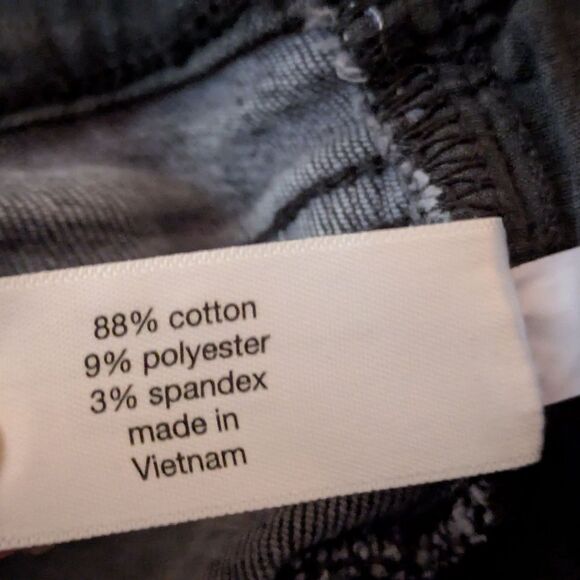 Lane Bryant Signature Fit Mid-Rise Straight Leg Faded Black Jeans, Women's 18 - Picture 12 of 12